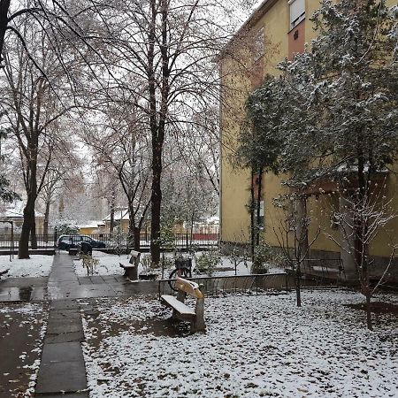 Lia Apartman Kiskunhalas Extérieur photo