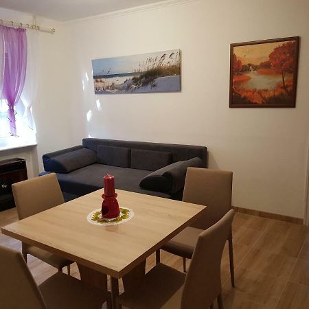 Lia Apartman Kiskunhalas Extérieur photo